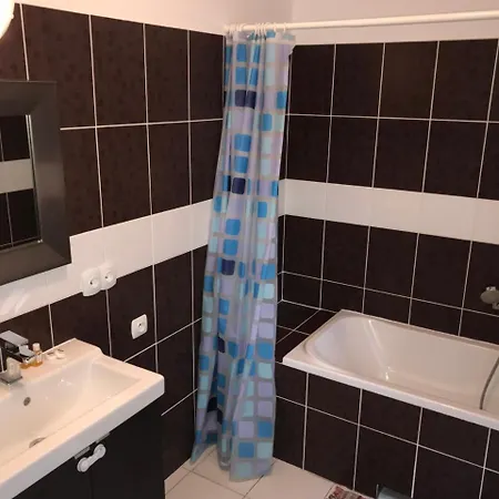 Roko Apartment *